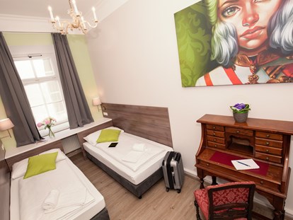 Stadthotels - Preisniveau: günstig - Salzburg - Zweibettzimmer - Urban Stay Salzburg City