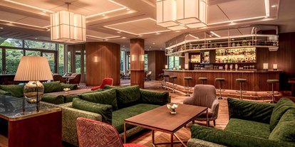 Stadthotels - 24-Stunden Rezeption - Piano Bar Seating Area - Hotel Sheraton Grand Salzburg