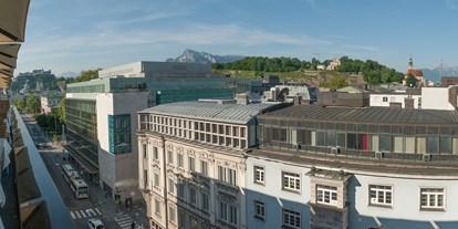 Stadthotels - Restaurant - Ein fabelhafter Ausblick auf die Stadt und das Umland - IMLAUER HOTEL PITTER Salzburg