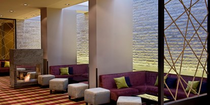 Stadthotels - Lounge in der Hotelbar "BarRoque" - Wyndham Grand Salzburg Conference Centre