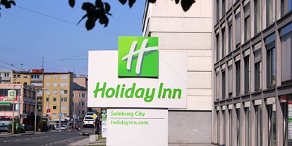 Stadthotels - barrierefrei - Salzburg-Stadt Schallmoos - Vom Holiday Inn Salzburg City sind es nur wenige Gehminuten in die rechte Altstadt und in die Neustadt (Schloss Mirabell). - Holiday Inn Salzburg City