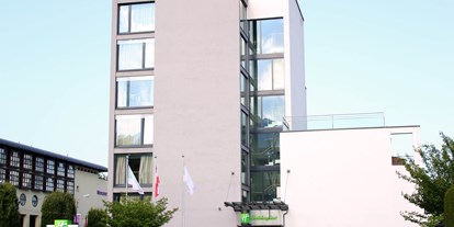 Stadthotels - Preisniveau: moderat - Salzburg-Stadt (Salzburg) - Außenansicht vom Hotel - Holiday Inn Salzburg City