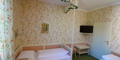 Stadthotels - Parkplatz: kostenlos beim Hotel - Zweibettzimmer - Hotel Hohenstauffen
