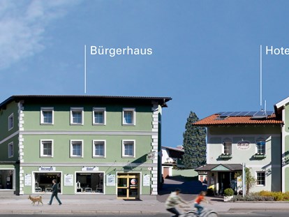 Stadthotels - Ladestation Elektroauto - Salzburg-Stadt (Salzburg) - Gebäude des Hotels - Das Grüne Hotel zur Post - 100% BIO