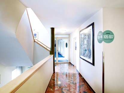 Stadthotels - barrierefrei - Salzburg - Zugang zu den Zimmern - Das Grüne Hotel zur Post - 100% BIO