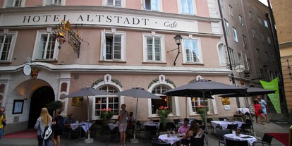 Stadthotels - Preisniveau: exklusiv - Salzburg-Stadt Altstadt - Fassade vom Hotel - Radisson Blu Hotel Altstadt
