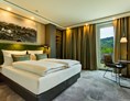 Hotel: Zimmer im Salzburger Land Design mit Boxspringbetten erwarten Sie - Hotel Motel One Salzburg-Süd
