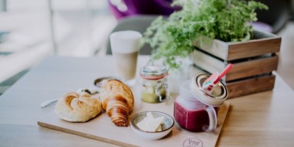 Stadthotels - Verpflegung: Frühstück - gesunde Zwischenmahlzeit im Cafe und Bistro Purisst - Amadeo Hotel Schaffenrath
