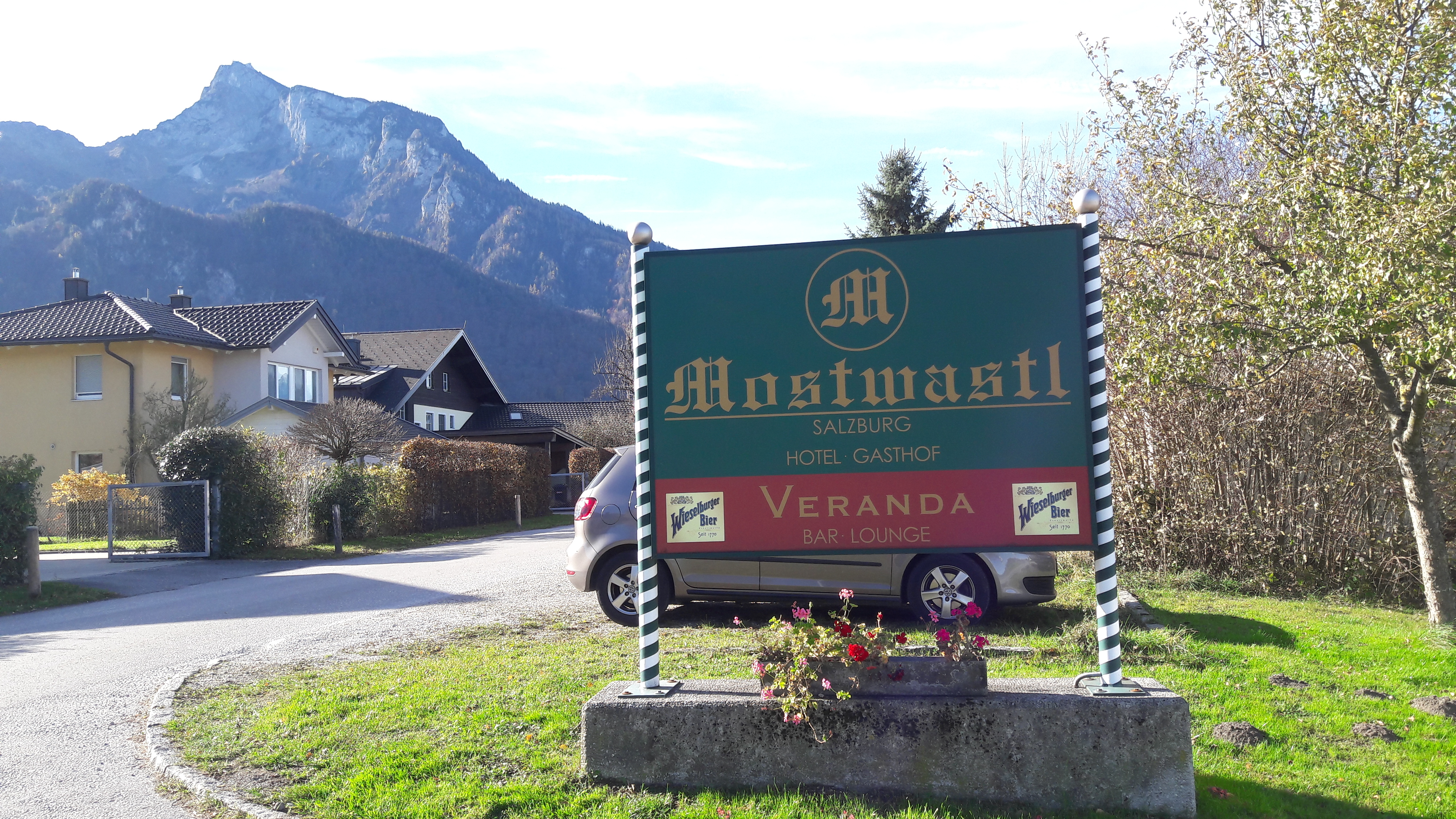Hotel - Das  Hotel ist sehr ruhig gelegen am Fuße des Untersberg - Hotel Mostwastl