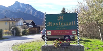 Stadthotels - Restaurant - PLZ 5082 (Österreich) - Das  Hotel ist sehr ruhig gelegen am Fuße des Untersberg - Hotel Mostwastl