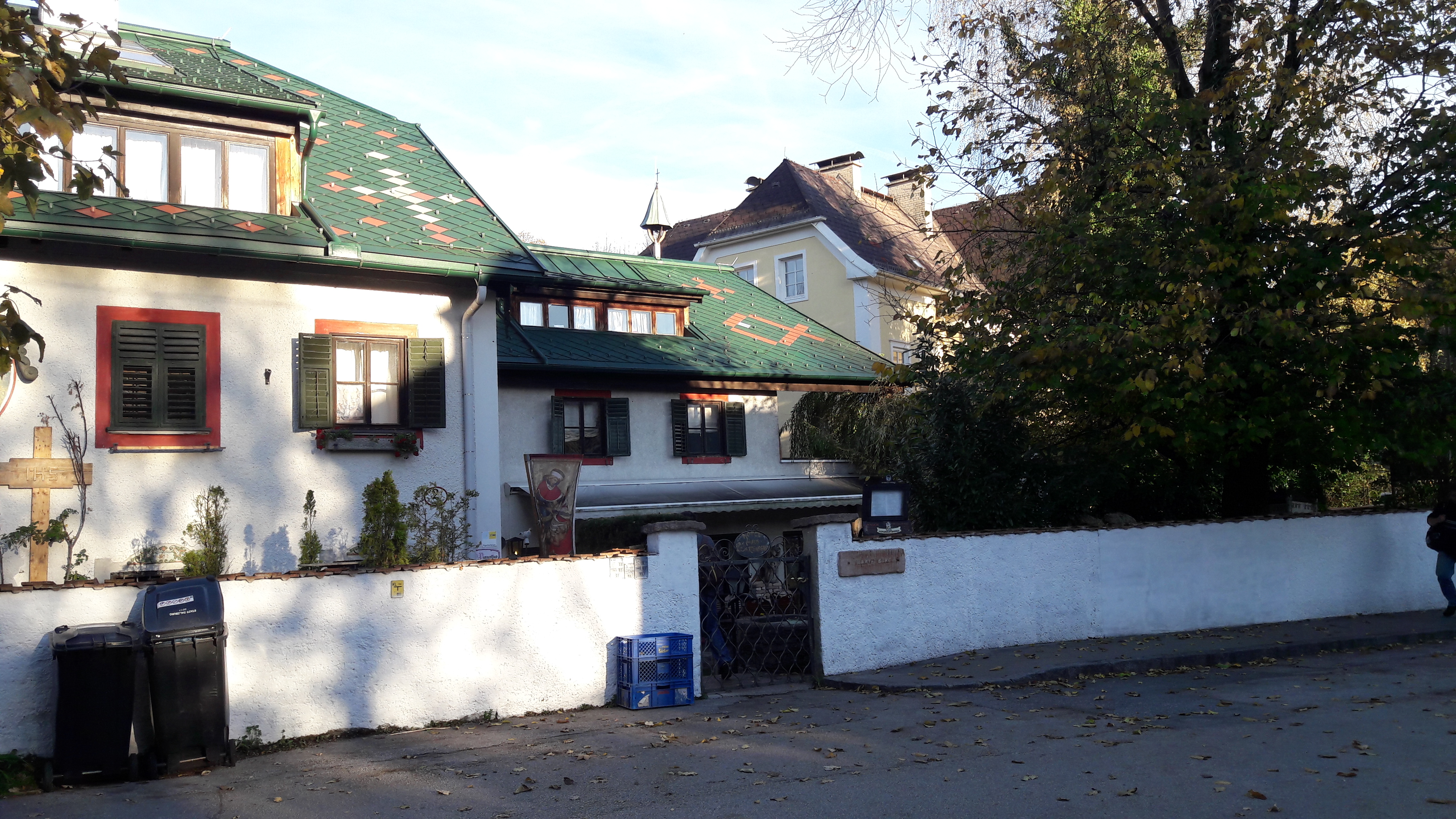Hotel - Das Hotel Wartenberg liegt relativ ruhig in einer Seitenstraße - Hotel Haus Wartenberg