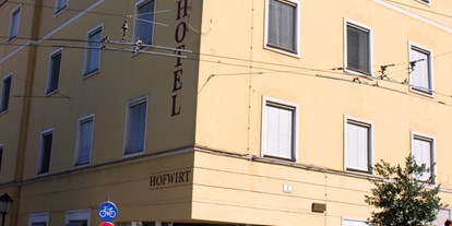 Stadthotels - Preisniveau: günstig - Zugang zum Hotel - Altstadt Hotel Hofwirt