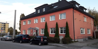 Stadthotels - Parkplatz: kostenlos beim Hotel - PLZ 5020 (Österreich) - Hotel Lilienhof
