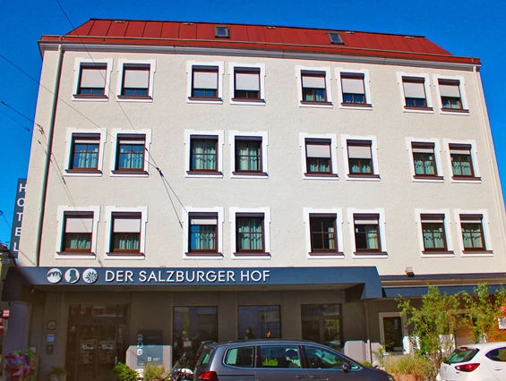 Hotel: Hotelfassade - Hotel Der Salzburger Hof