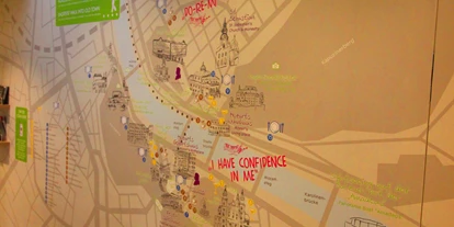 Stadthotels - Preisniveau: gehoben - Stadtplan an der Wand - Hotel Der Salzburger Hof
