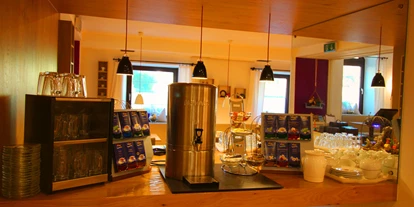 Stadthotels - Preisniveau: gehoben - Teebar im Frühstücksraum - Hotel Der Salzburger Hof