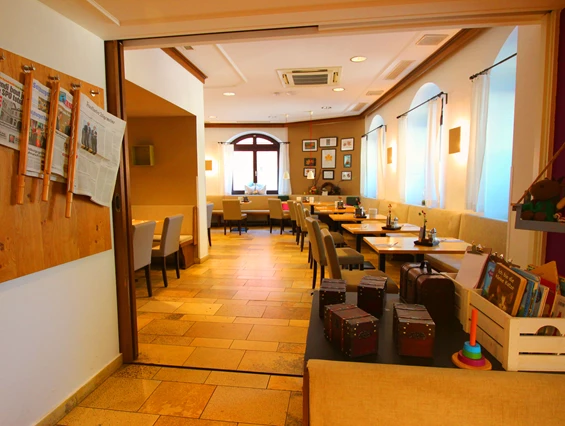 Hotel: Frühstücksraum mit Spielecke - Hotel Der Salzburger Hof