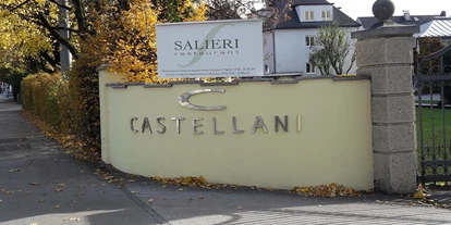 Stadthotels - Verpflegung: Frühstück - Salzburg-Stadt (Salzburg) -  Einfahrt - ARCOTEL Castellani Salzburg