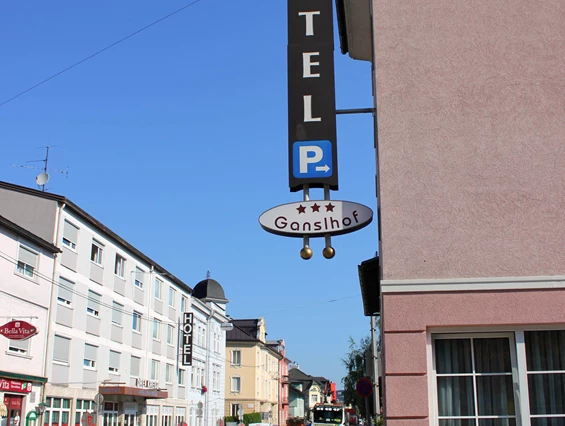 Hotel: Hotelfassade  - Hotel Ganslhof