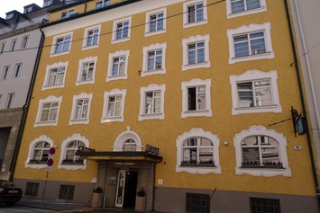Hotel: Das schöne Altstadthaus von außen. - Hotel Markus Sittikus