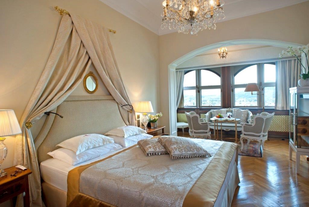 Hotel Schloss Mönchstein Zimmerkategorien Schloss Suite