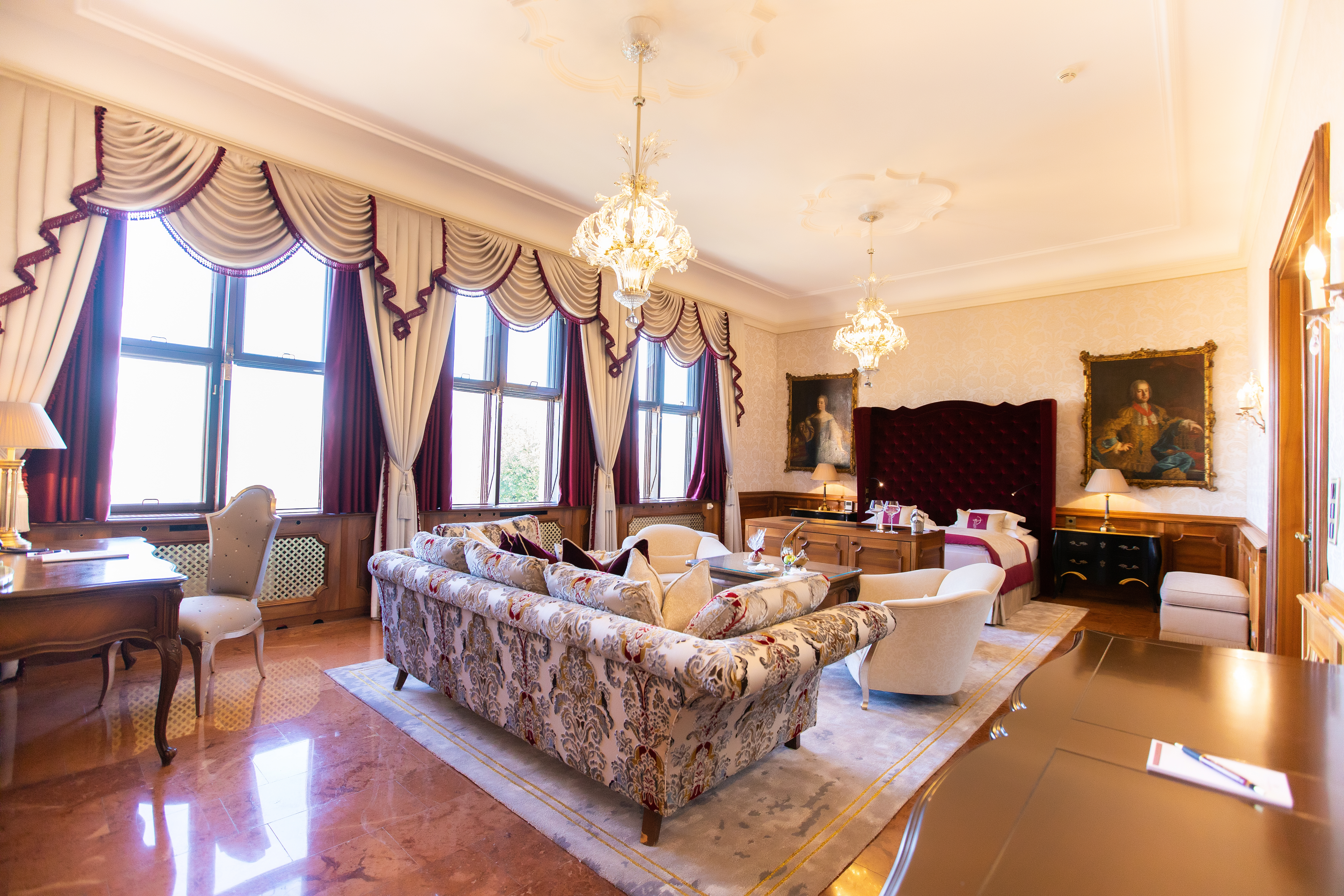 Hotel Schloss Mönchstein Zimmerkategorien Maria Theresia Suite
