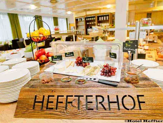Hotel: Salzburger BIO-Frühstücksbuffet  - Hotel Heffterhof