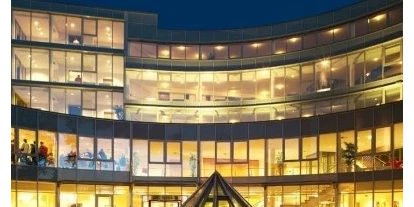 Stadthotels - Verpflegung: Frühstück - Salzburg-Stadt (Salzburg) - Außenansicht bei Nacht - Amadeo Hotel Schaffenrath