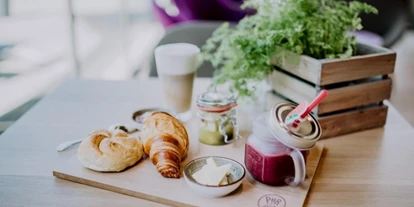 Stadthotels - Verpflegung: Frühstück - Salzburg-Stadt (Salzburg) - gesunde Zwischenmahlzeit im Cafe und Bistro Purisst - Amadeo Hotel Schaffenrath