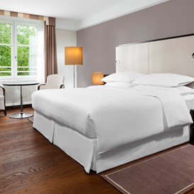 Hotel: Club Room - Hotel Sheraton Grand Salzburg