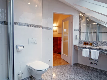 Stadthotels - Verpflegung: Frühstück - Salzburg-Stadt (Salzburg) - Bad - Ferienwohnung "Maxglan" - Hotel Villa Ceconi