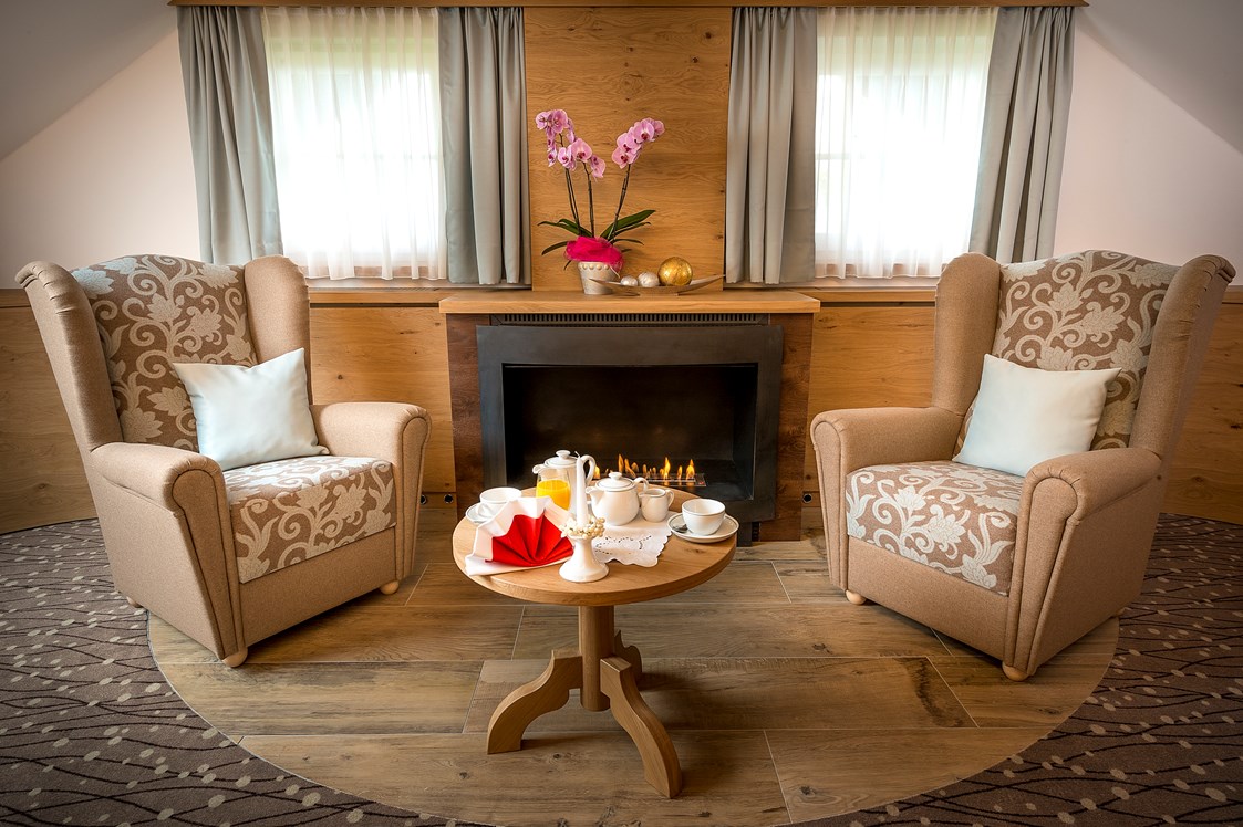 Hotel: Wohnatmosphäre in einer unserer neu eingerichteten Suiten - Romantik Hotel & Restaurant "Die Gersberg Alm"