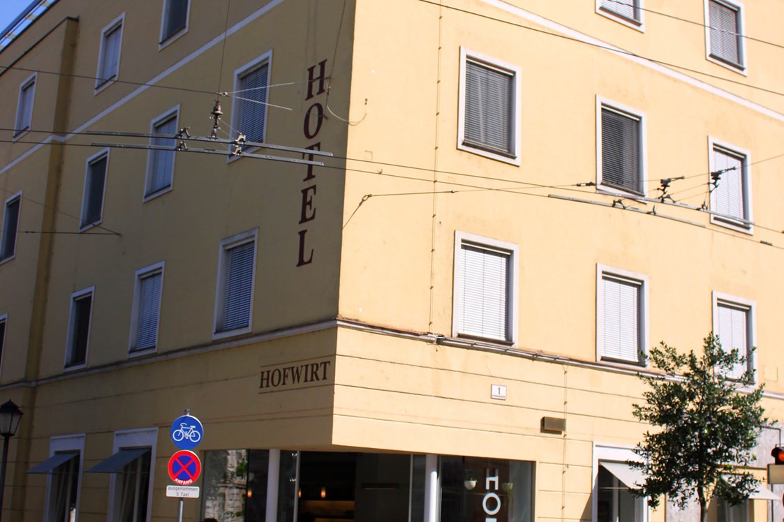Hotel: Zugang zum Hotel - Altstadt Hotel Hofwirt