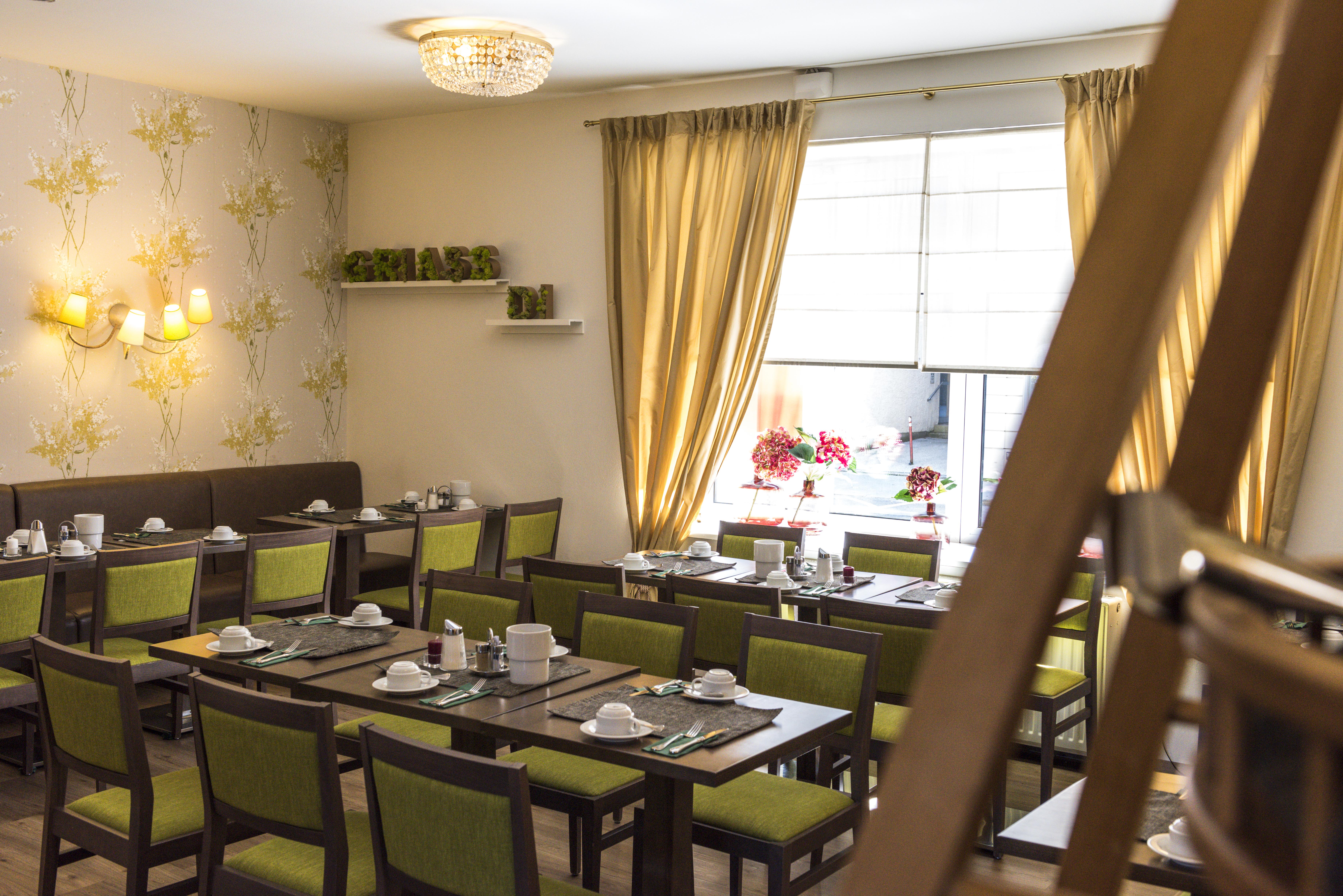 Stadthotels - Parkplatz: gebührenpflichtig beim Hotel - Salzburg - Breakfast - Goldenes Theater Hotel Salzburg