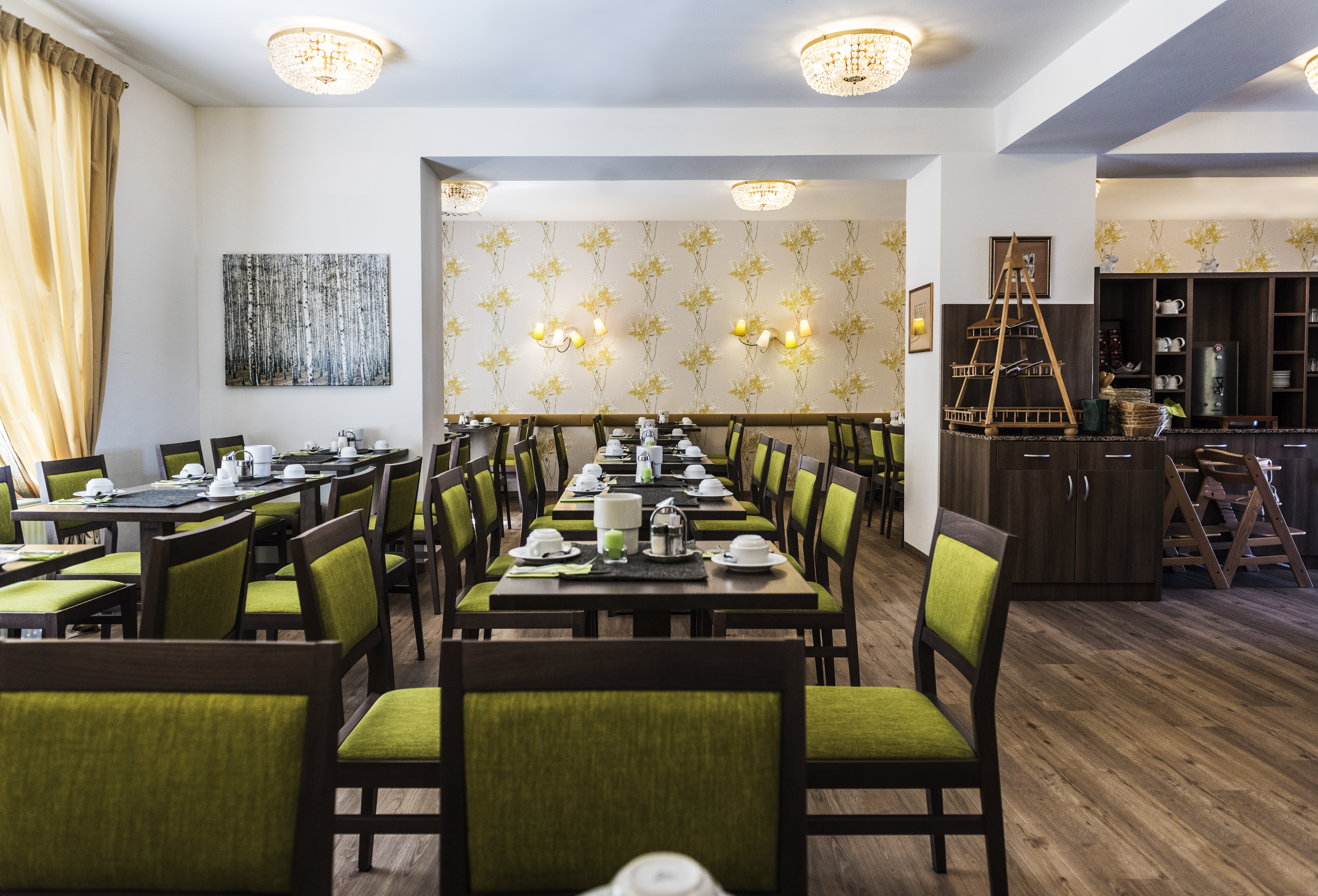 Stadthotels - Parkplatz: gebührenpflichtig beim Hotel - Salzburg - Breakfast - Goldenes Theater Hotel Salzburg