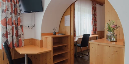 Stadthotels - Verpflegung: Frühstück - Salzburg-Stadt (Salzburg) - Fünfbettzimmer mit Verbindungstür - Hotel Drei Kreuz