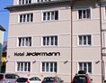 Hotel: Außenansicht - Hotel Jedermann