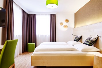 Hotel: Doppelzimmer Superior - Gartenhaus - Das Grüne Hotel zur Post - 100% BIO