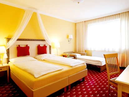 Stadthotels - Verpflegung: Frühstück - Salzburg-Stadt (Salzburg) - Doppelzimmer Deluxe - für 3 Personen  - Das Grüne Hotel zur Post - 100% BIO