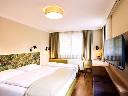 Stadthotels - Verpflegung: Frühstück - Salzburg-Stadt (Salzburg) - Doppelzimmer Deluxe - für 3 Personen  - Das Grüne Hotel zur Post - 100% BIO