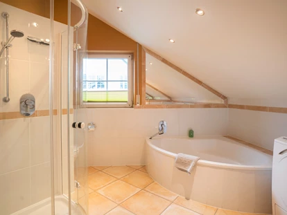 Stadthotels - Verpflegung: Frühstück - Salzburg-Stadt (Salzburg) - Badezimmer - Penthouse mit Terrasse - Das Grüne Hotel zur Post - 100% BIO