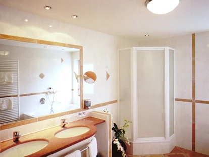 Stadthotels - Verpflegung: Frühstück - Salzburg-Stadt (Salzburg) - Bad - Familiensuite - Das Grüne Hotel zur Post - 100% BIO