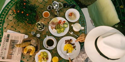 Stadthotels - Preisniveau: gehoben - Frühstücken im Garten - Hotel Auersperg